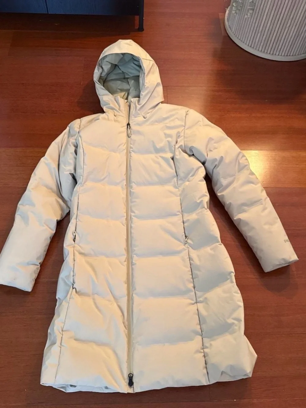Patagonia women’s Jackson glacier Parka Size M Excellent condition
